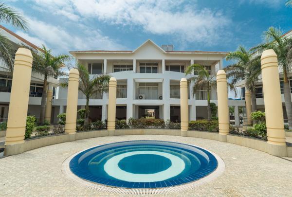 Empires Hotel ปูรี ภายนอก รูปภาพ